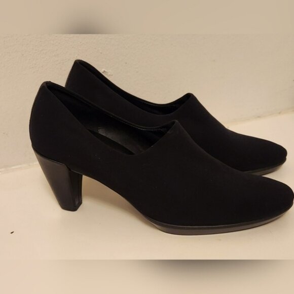 ECCO SO NICE! Black Heels/Pumps - Picture 1 of 8